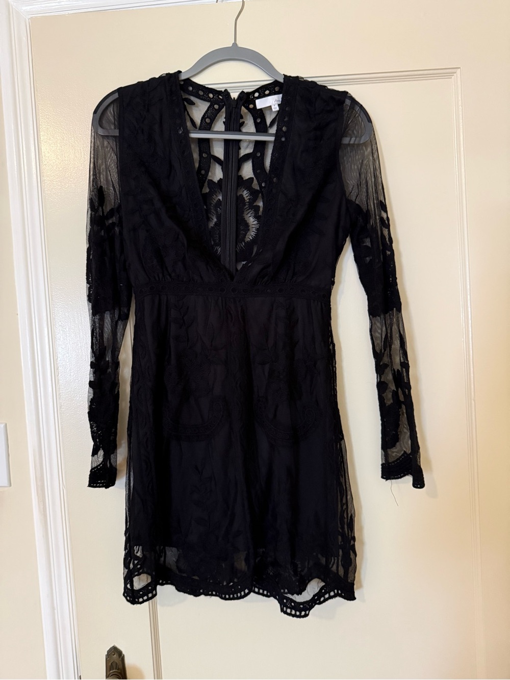 Honey Belle Black Lace Sheer Overlay Long Sleeved Dress
